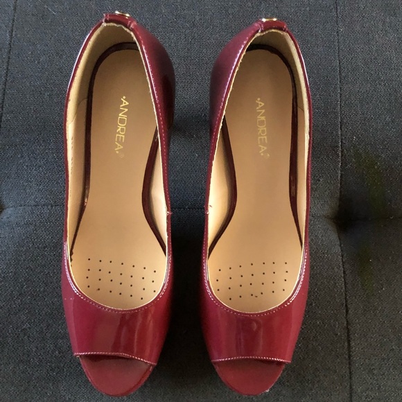 Very  cute and comfortable shoes .. - Picture 5 of 7